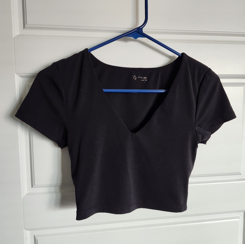 Aerie Black V-neck Crop Top with built-in bra, size small